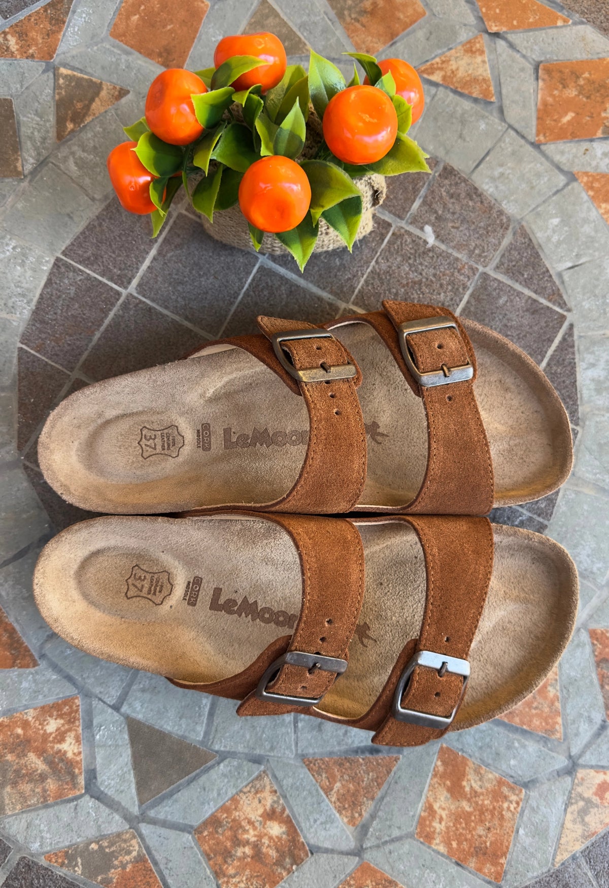 Maria- Natural Cork- Suede Leather- Cinnamon Powder