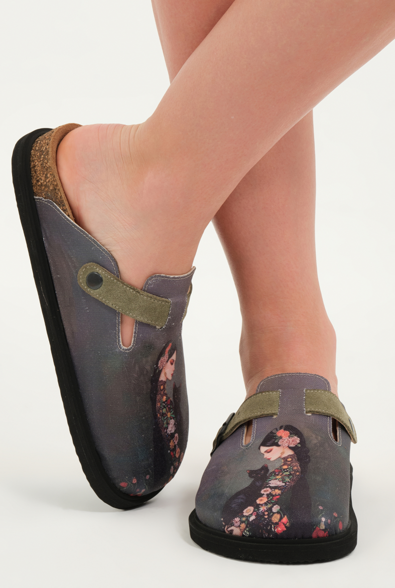 Justine- Natural Cork- Printed Waxed Canvas- Green Black