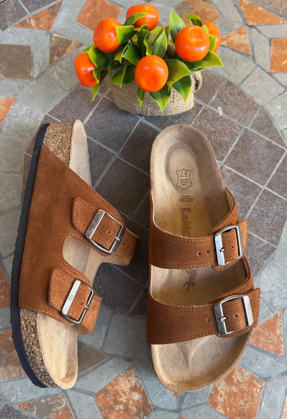 Maria- Natural Cork- Suede Leather- Cinnamon Powder